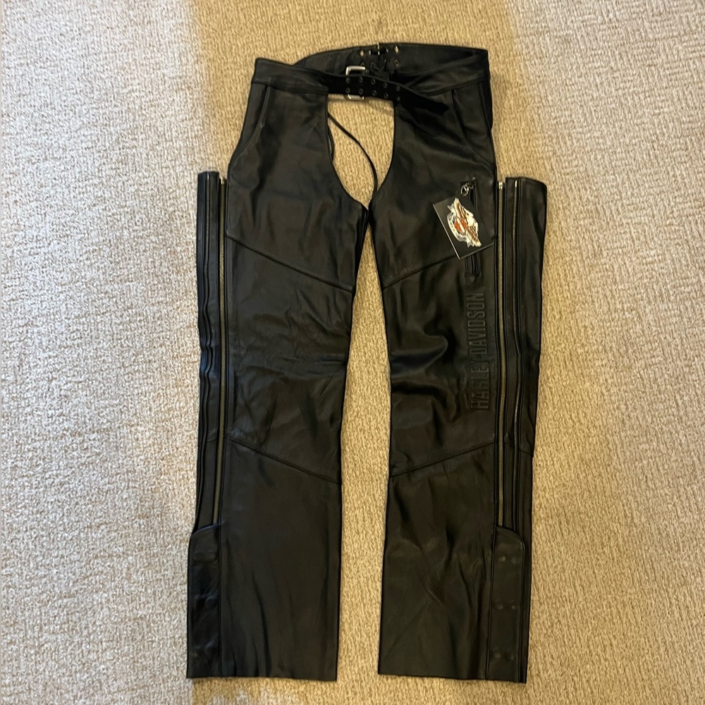 New With Tags Harley Davidson Genuine Leather Black Motorcycle Chaps Pants XL